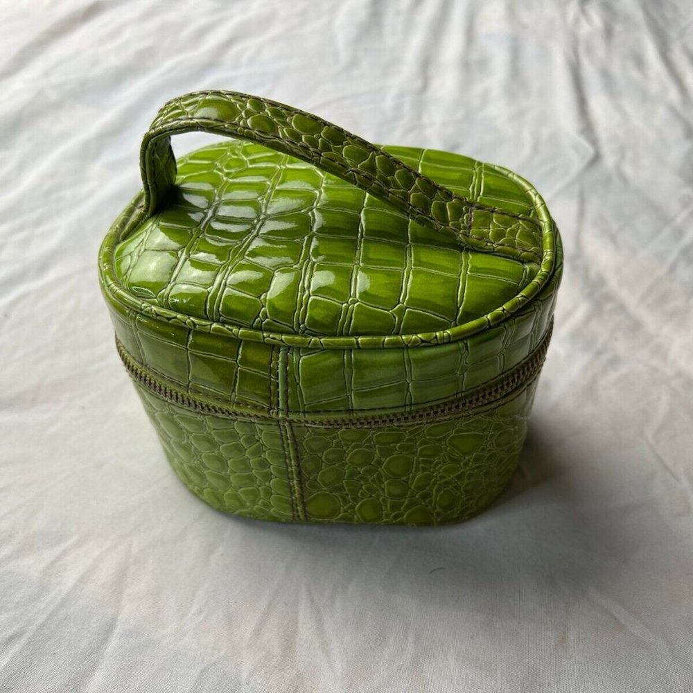 Bath & Body Works Green Small Patent Leather Cosmetics Bag